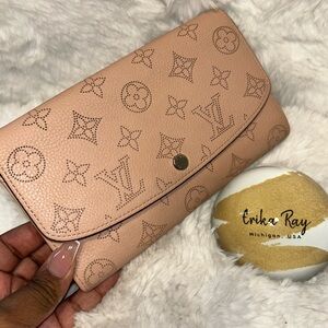 Louis Vuitton Mahina Iris Wallet